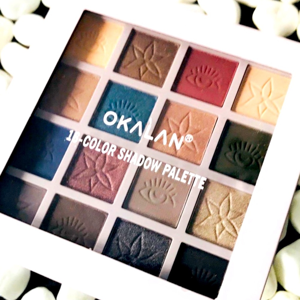 COPY - Eyeshadow palette by OKALAN